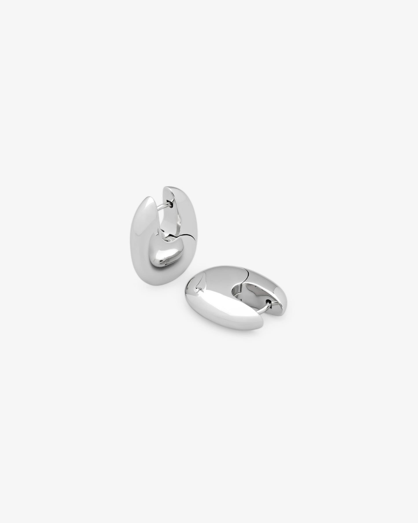 Tom Wood Pebble Hoops Medium