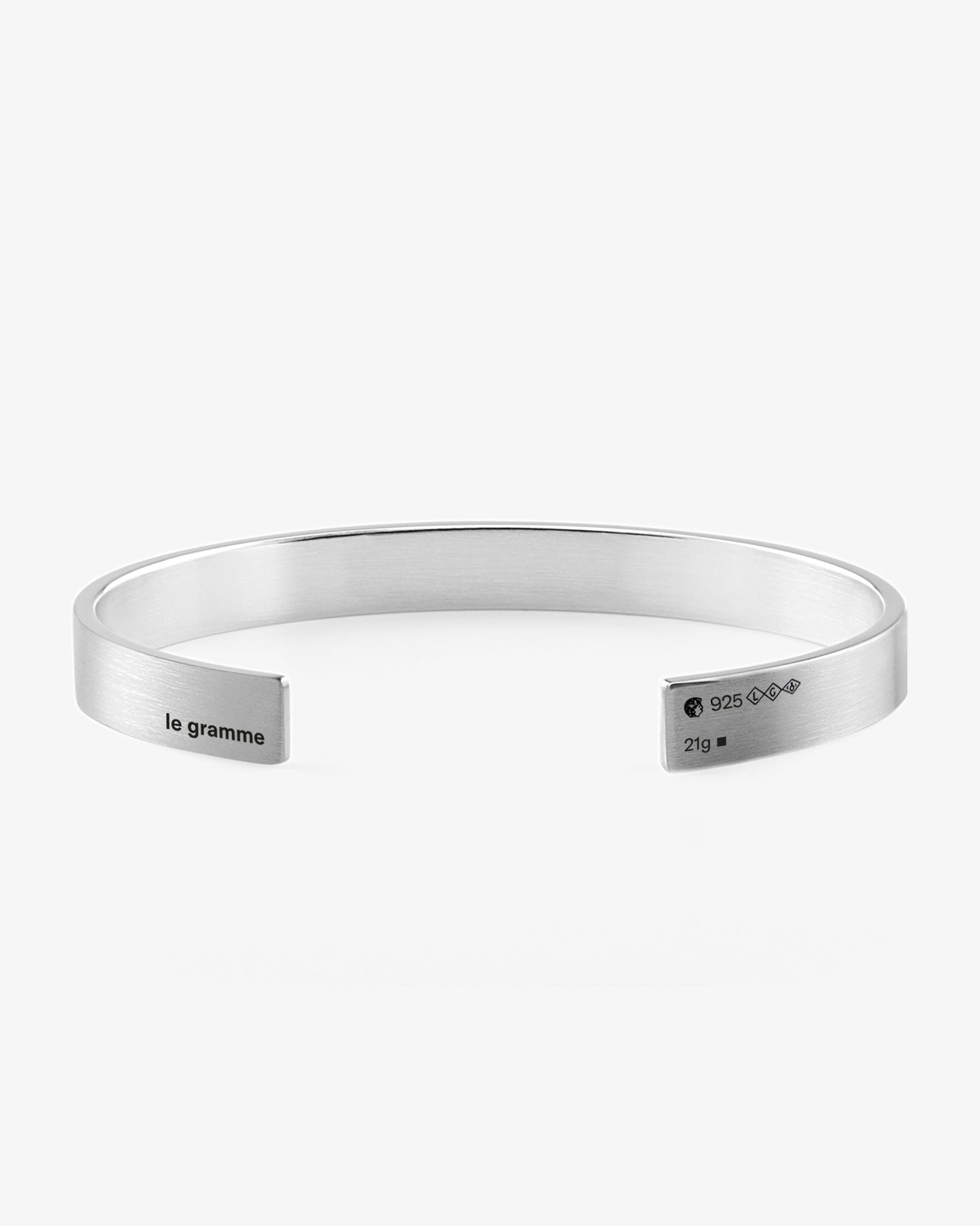 Le gramme 21g brushed ribbon bracelet
