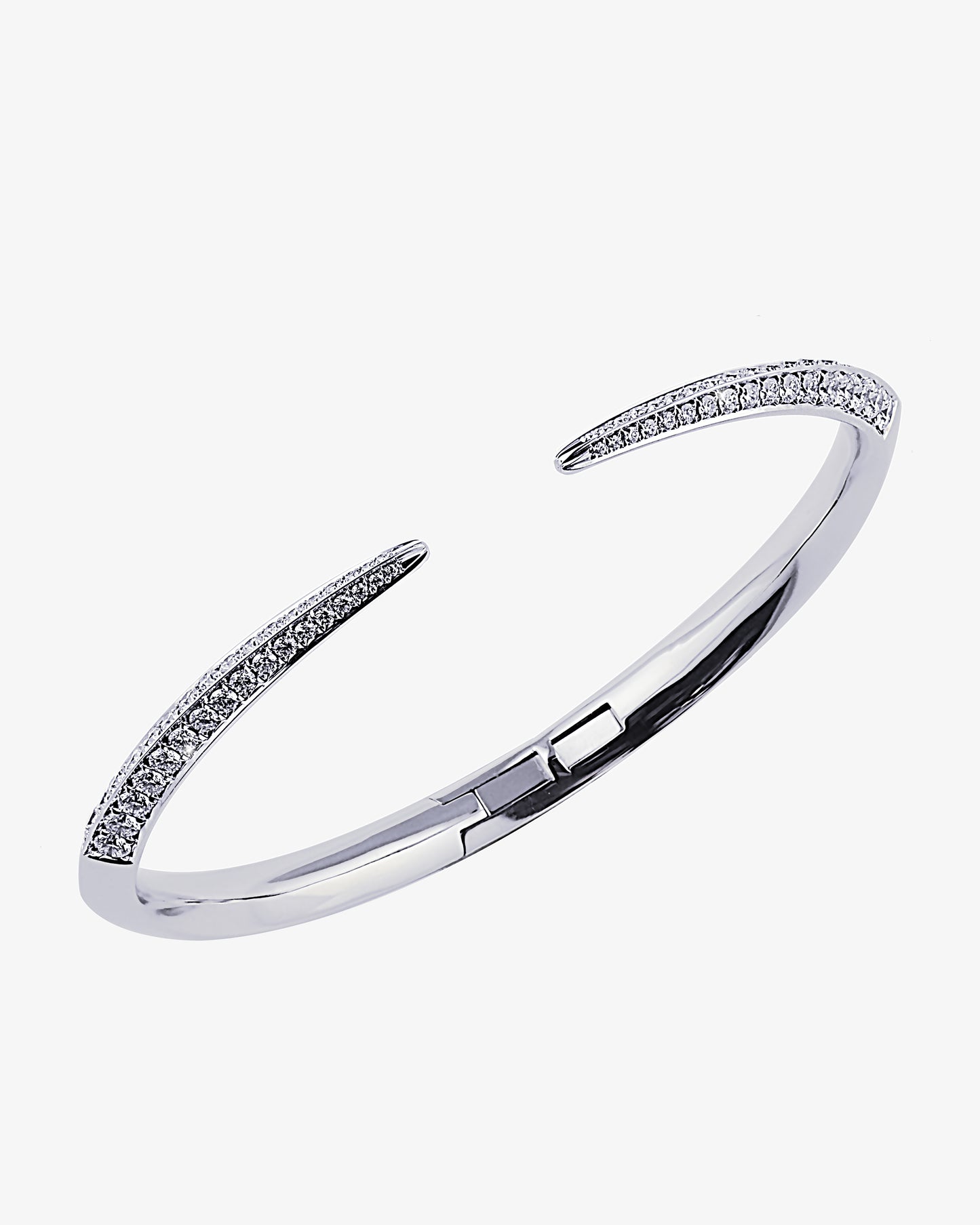 18K White Gold Sabre Diamond Bracelet