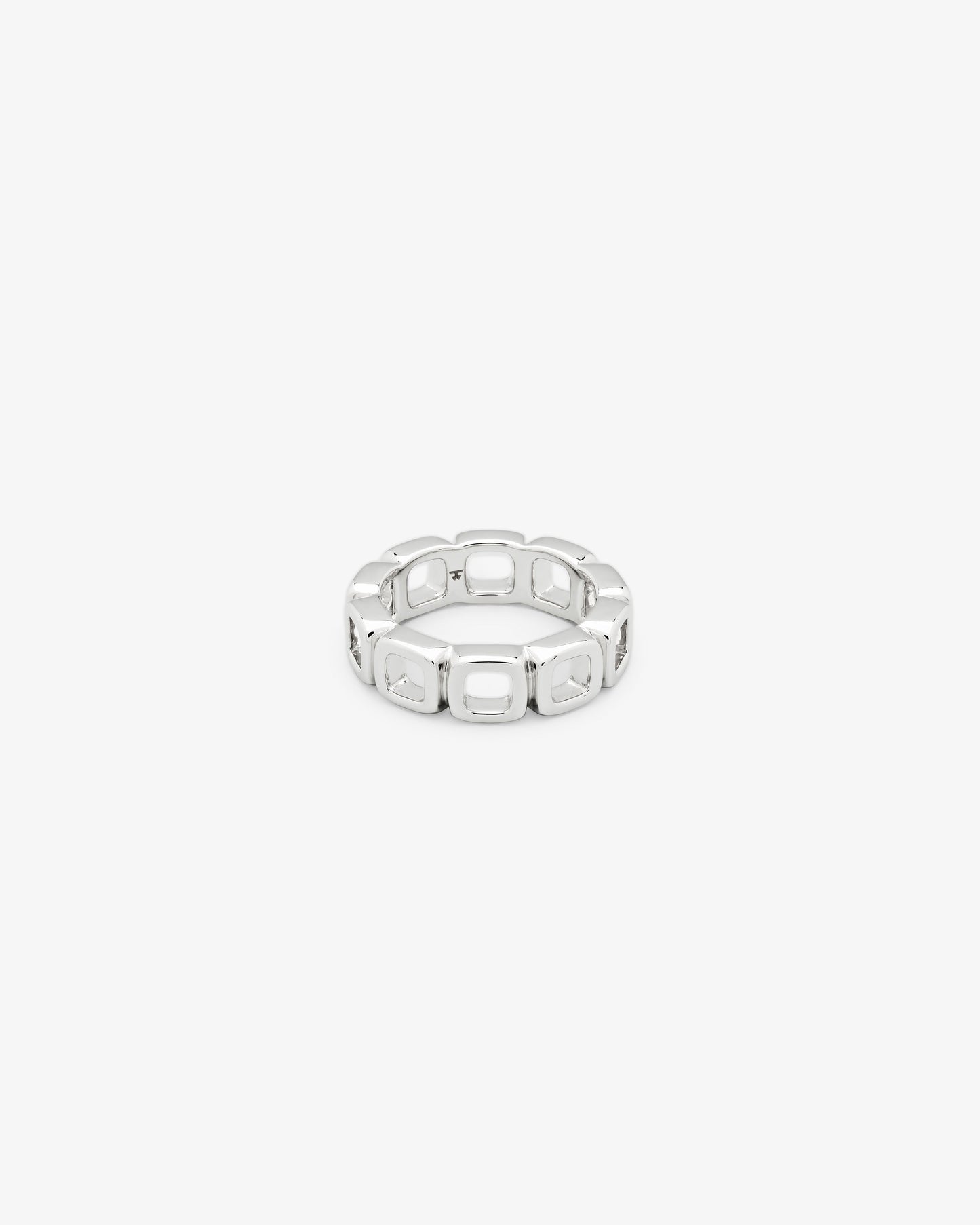 Tom Wood Cushion Band Open