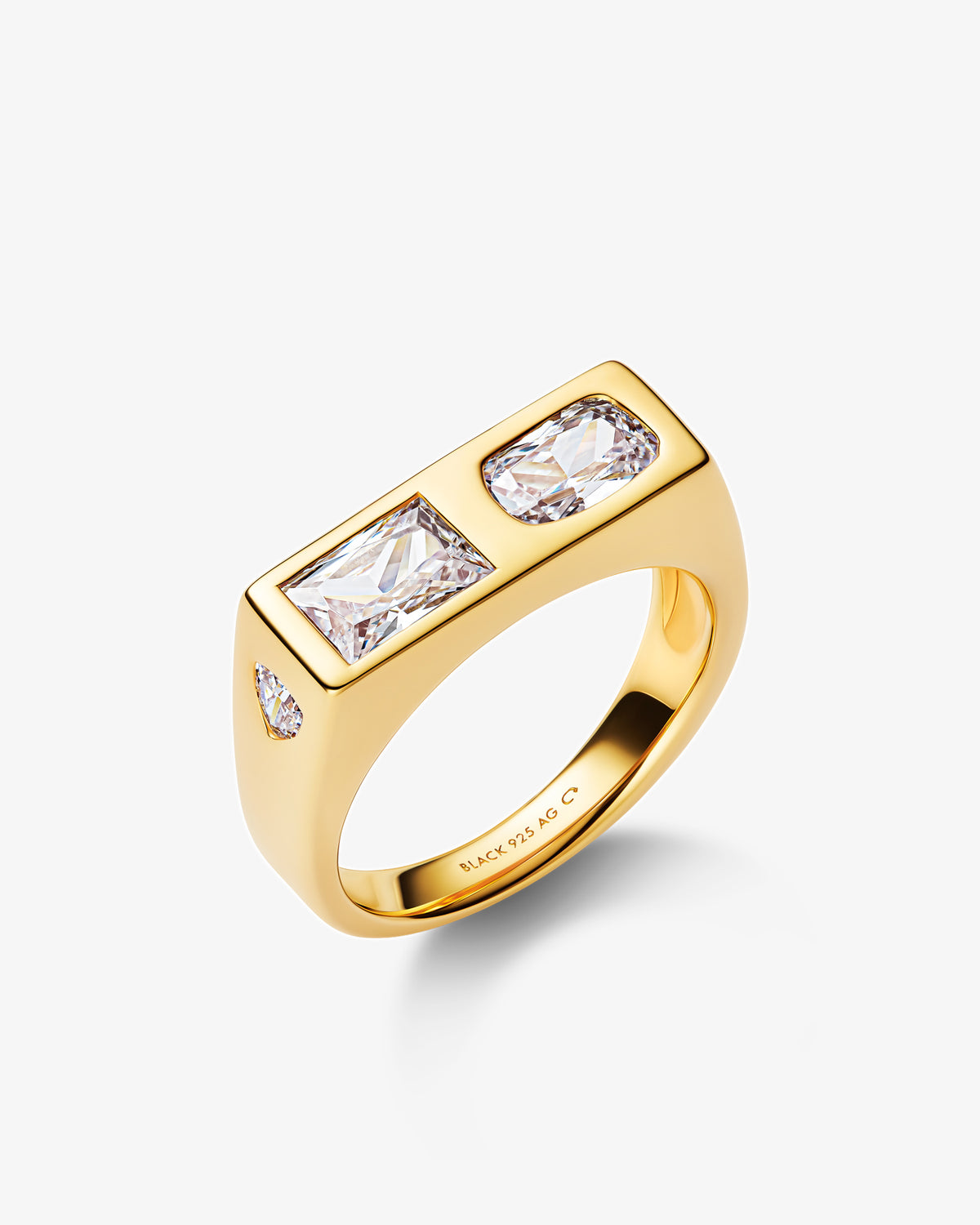 Maria Black Us Three Signet Ring in gold-plated sterling silver