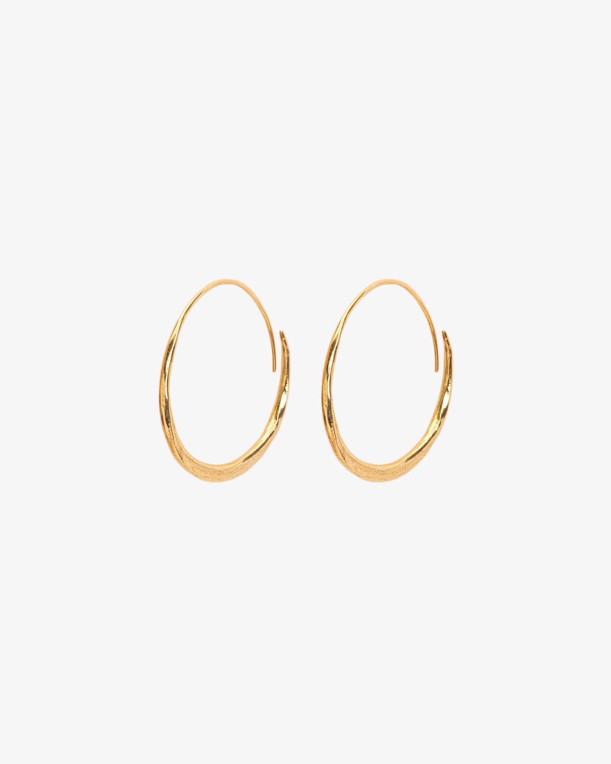 Wouters & Hendrix Gold 18K Gold Hammered Hoops, side view