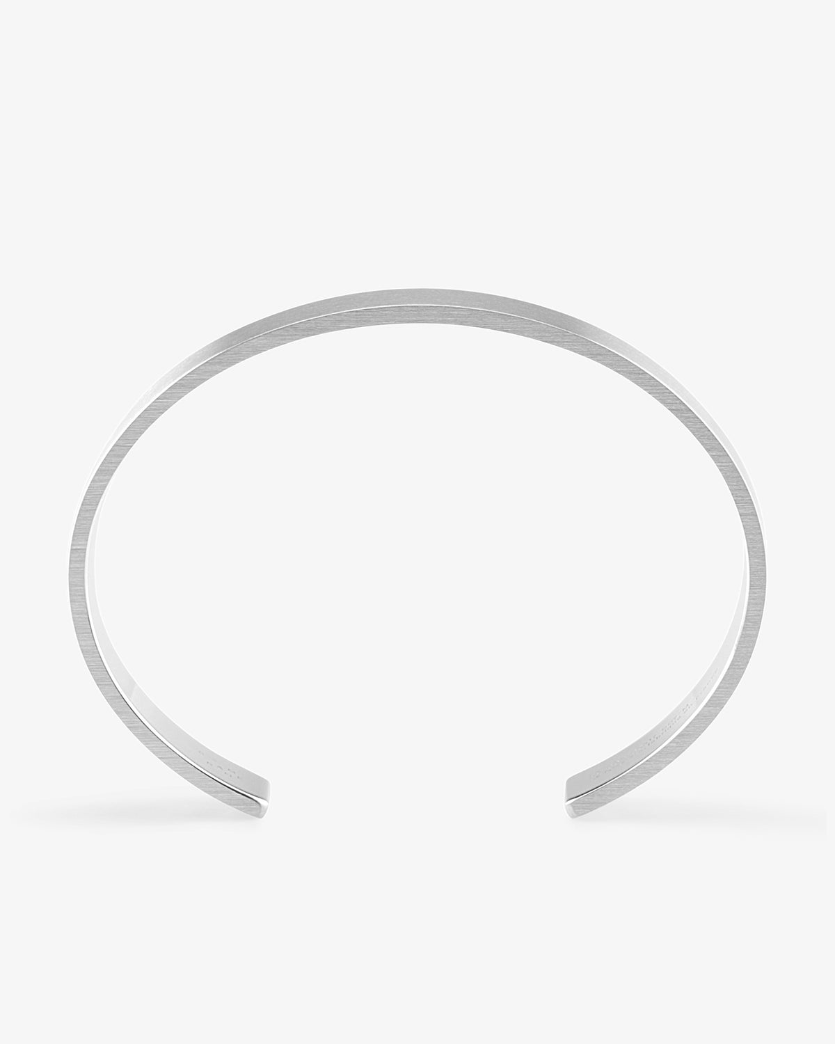 Le gramme 33g brushed ribbon bracelet