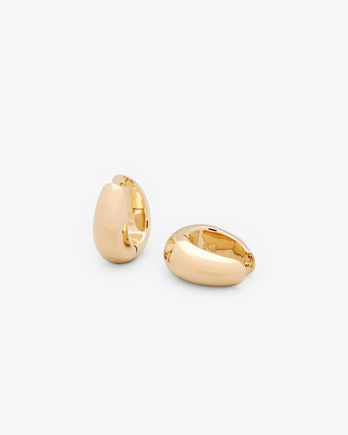 Tom Wood Ice Hoops Medium in gold-plated sterling silver