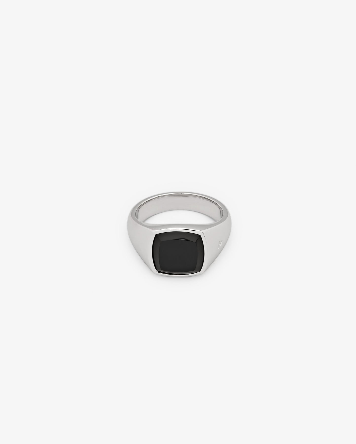 Tom Wood Kay Ring Polished Onyx