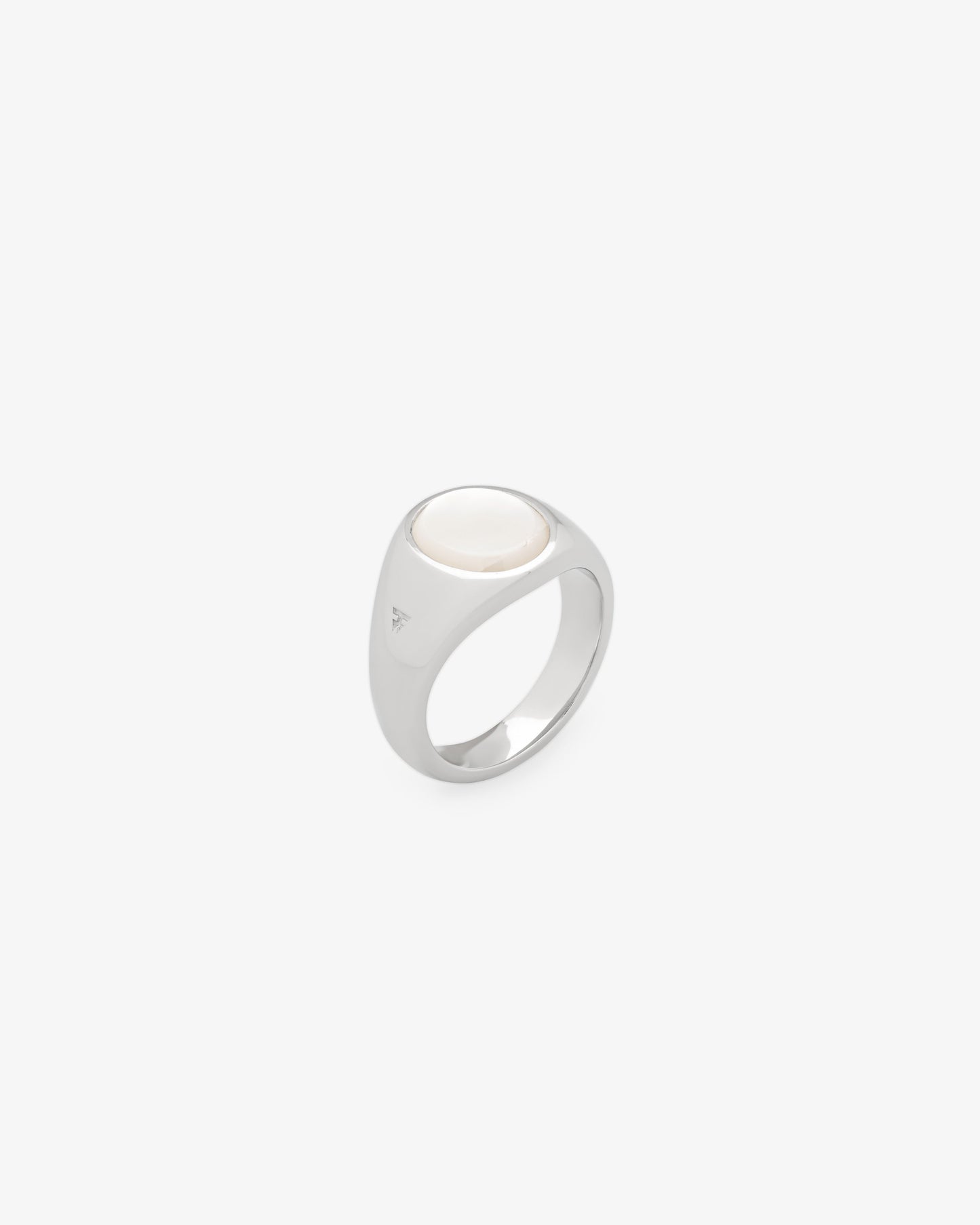 Tom Wood Kim Ring White MOP