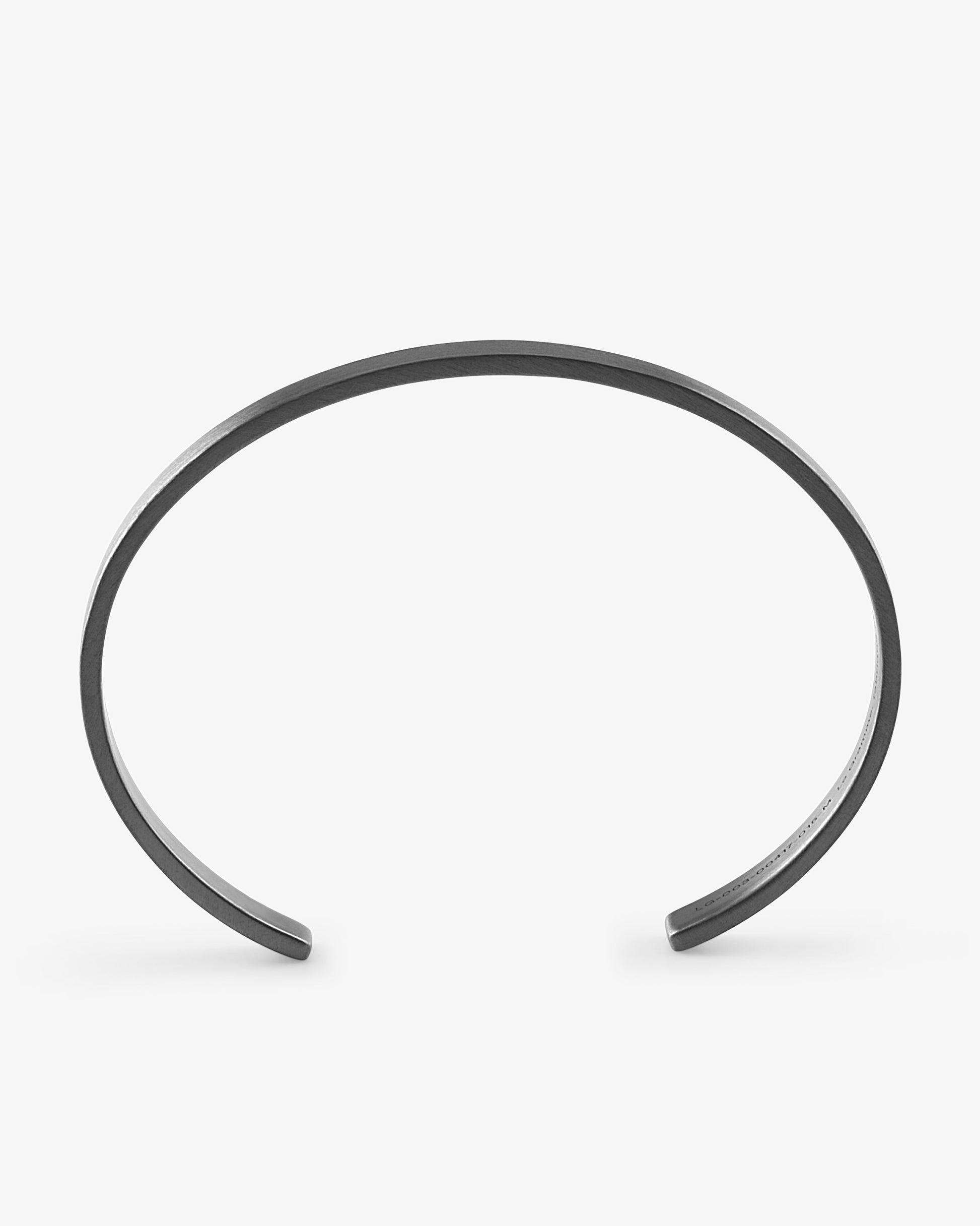 Le gramme 21g brushed black ribbon bracelet