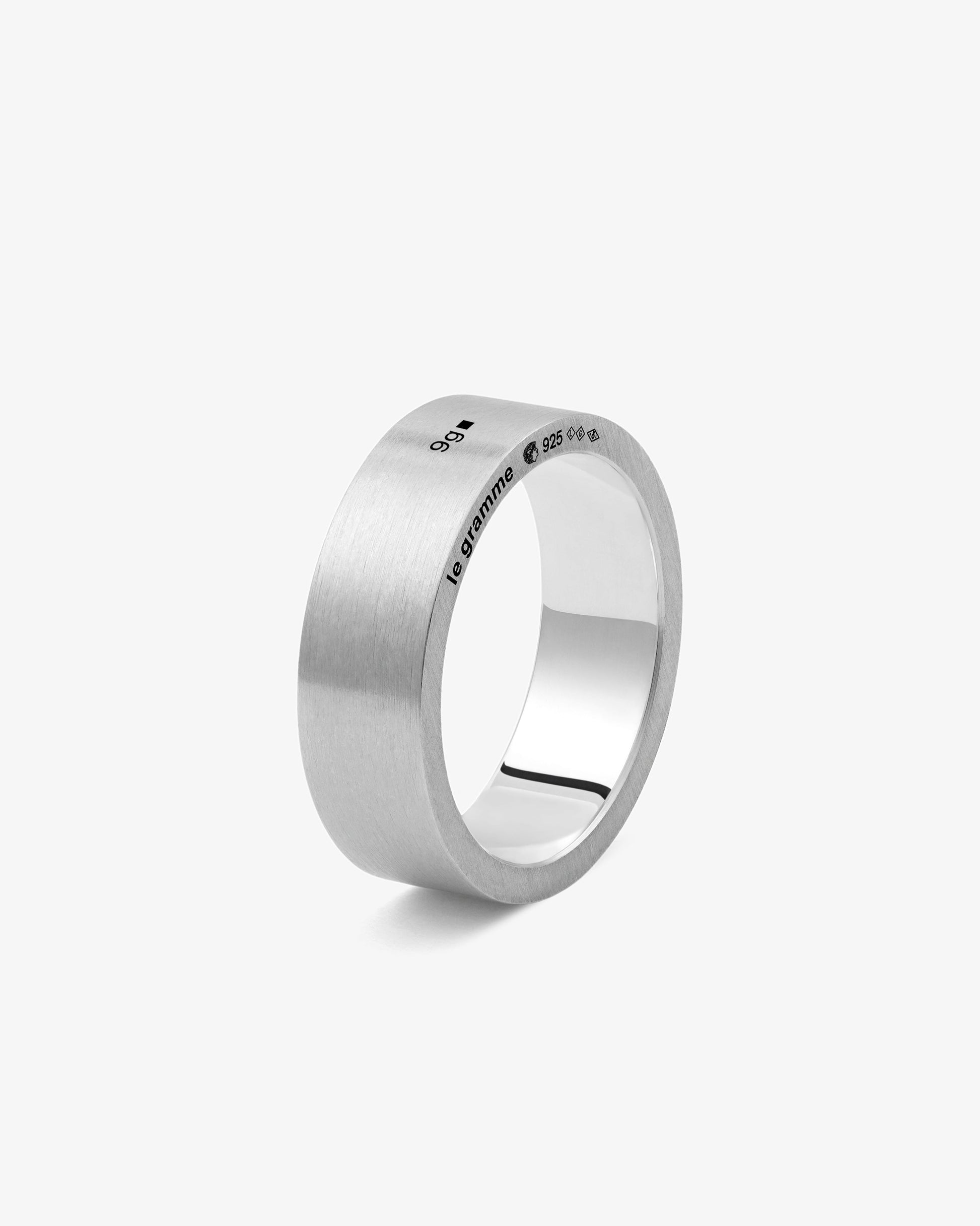 Le gramme 9g brushed ribbon ring