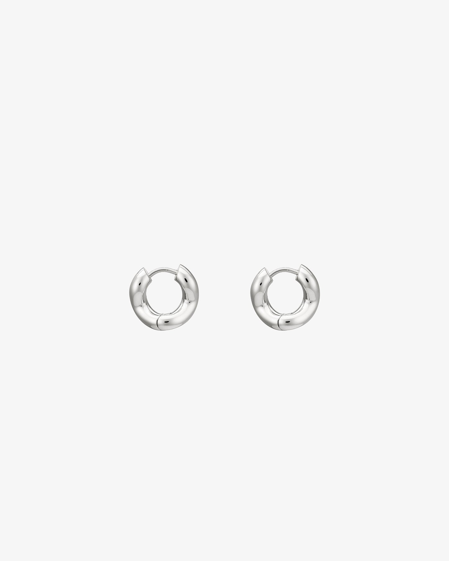 Petit Wave Hoop Earrings