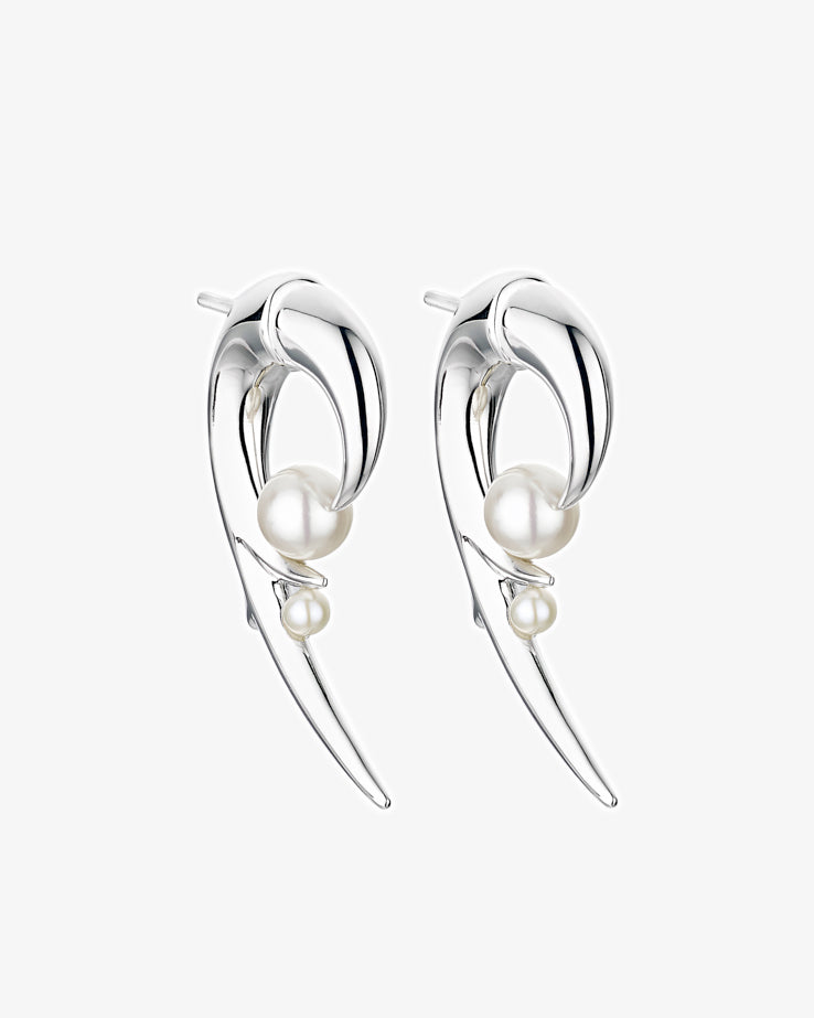 Hooked Pearl Earrings