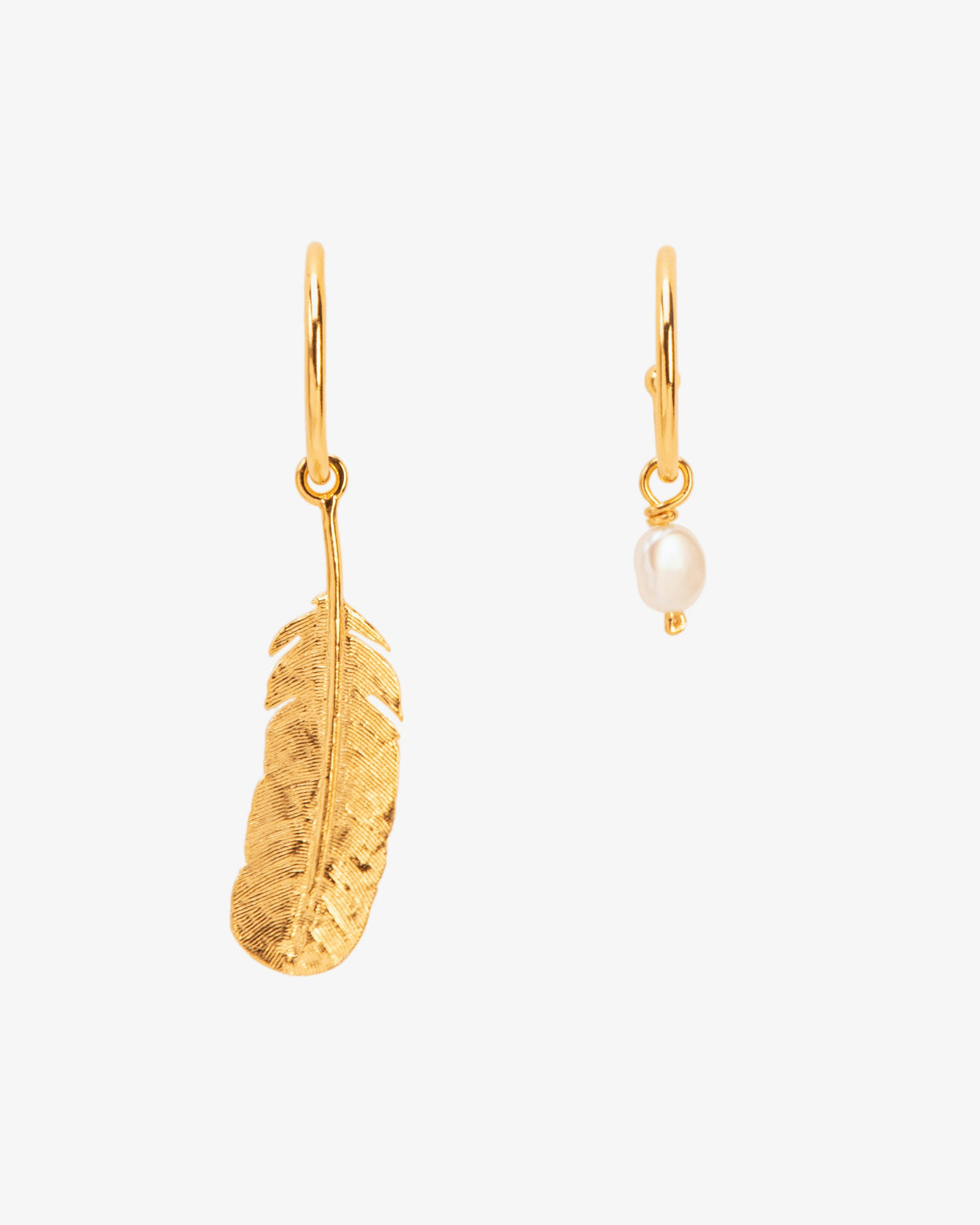 Wouters & Hendrix Feather and Pearl Asymmetric Hoops