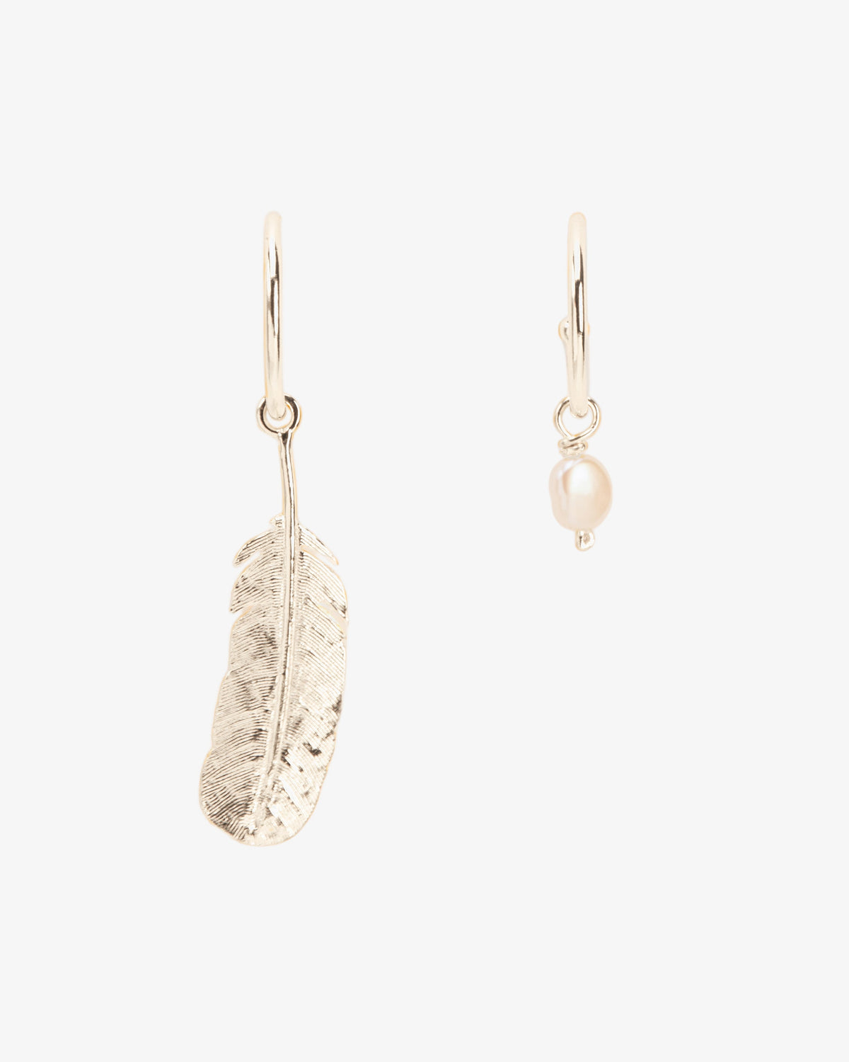Wouters & Hendrix Feather and Pearl Asymmetric Hoops