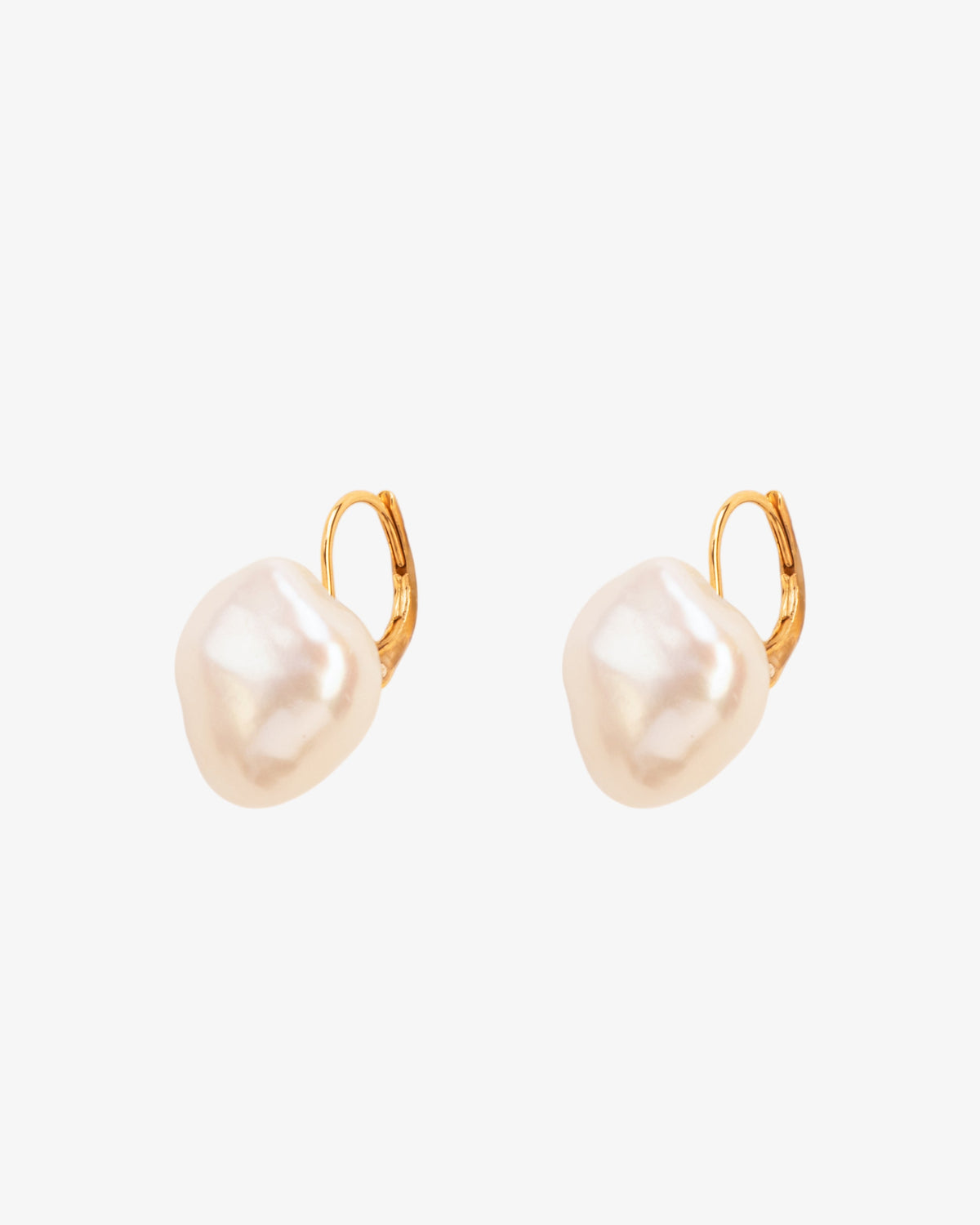 Wouters & Hendrix Large Pearl Leverback Earrings, side view