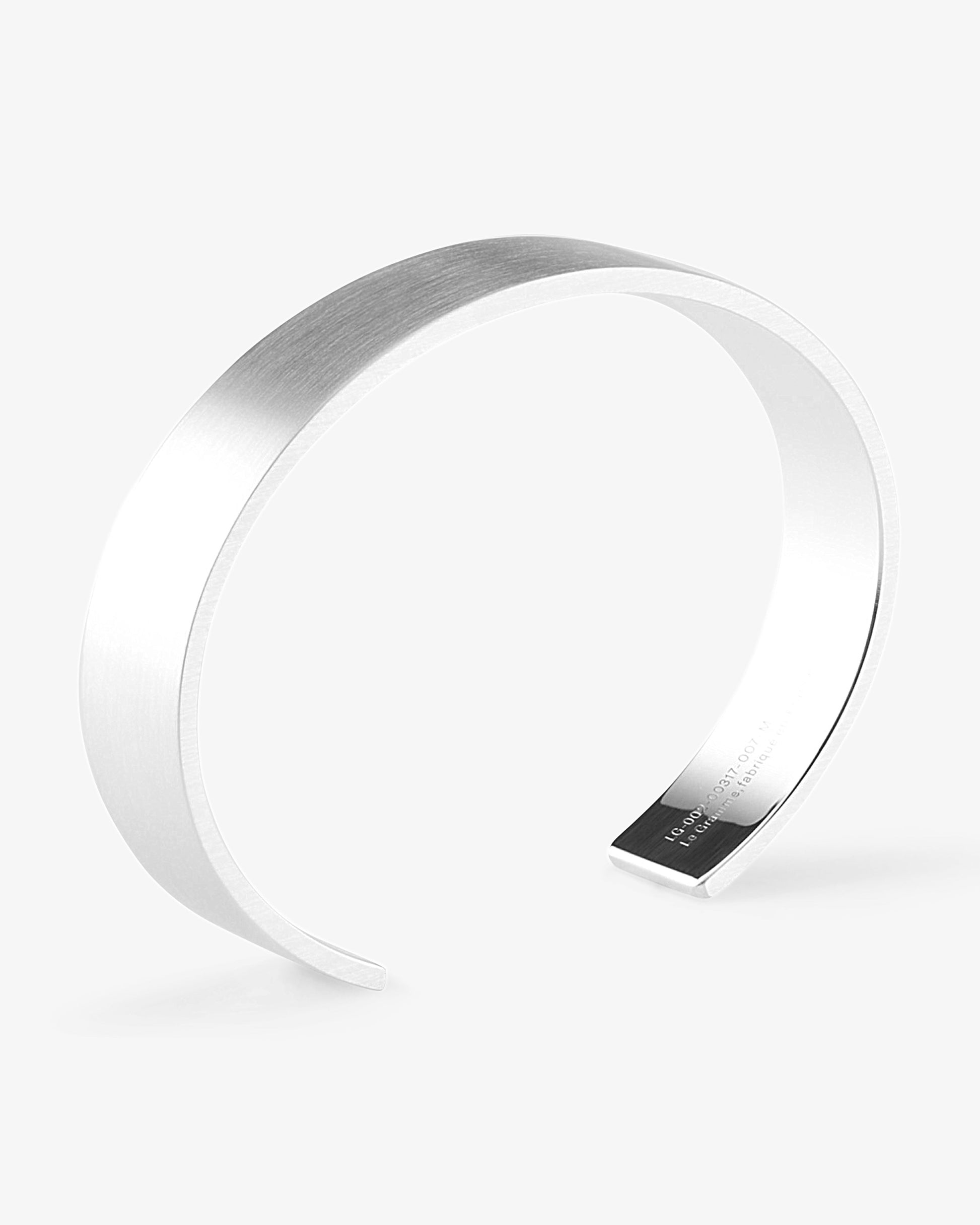 Le gramme 33g brushed ribbon bracelet