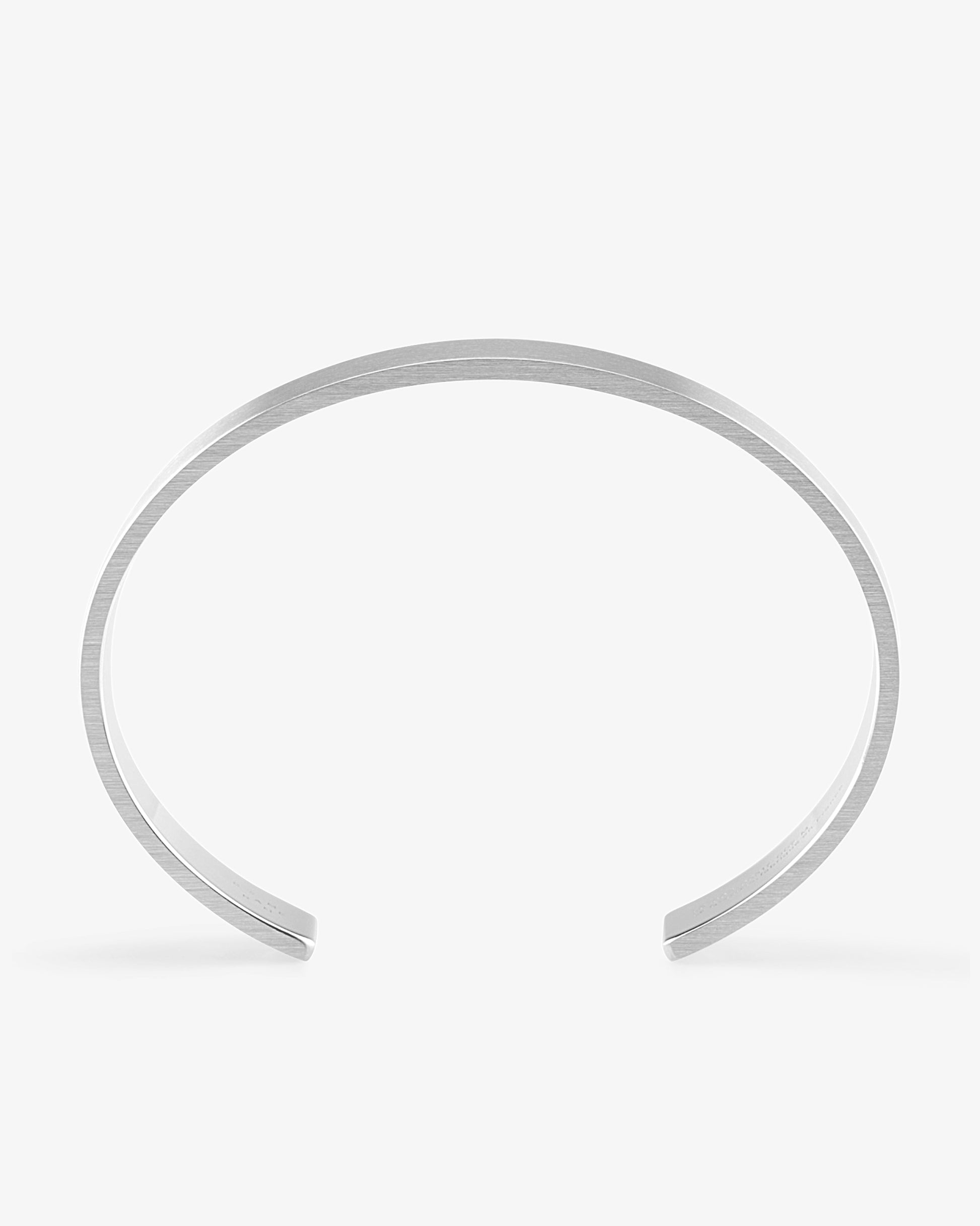 Le gramme 33g brushed ribbon bracelet