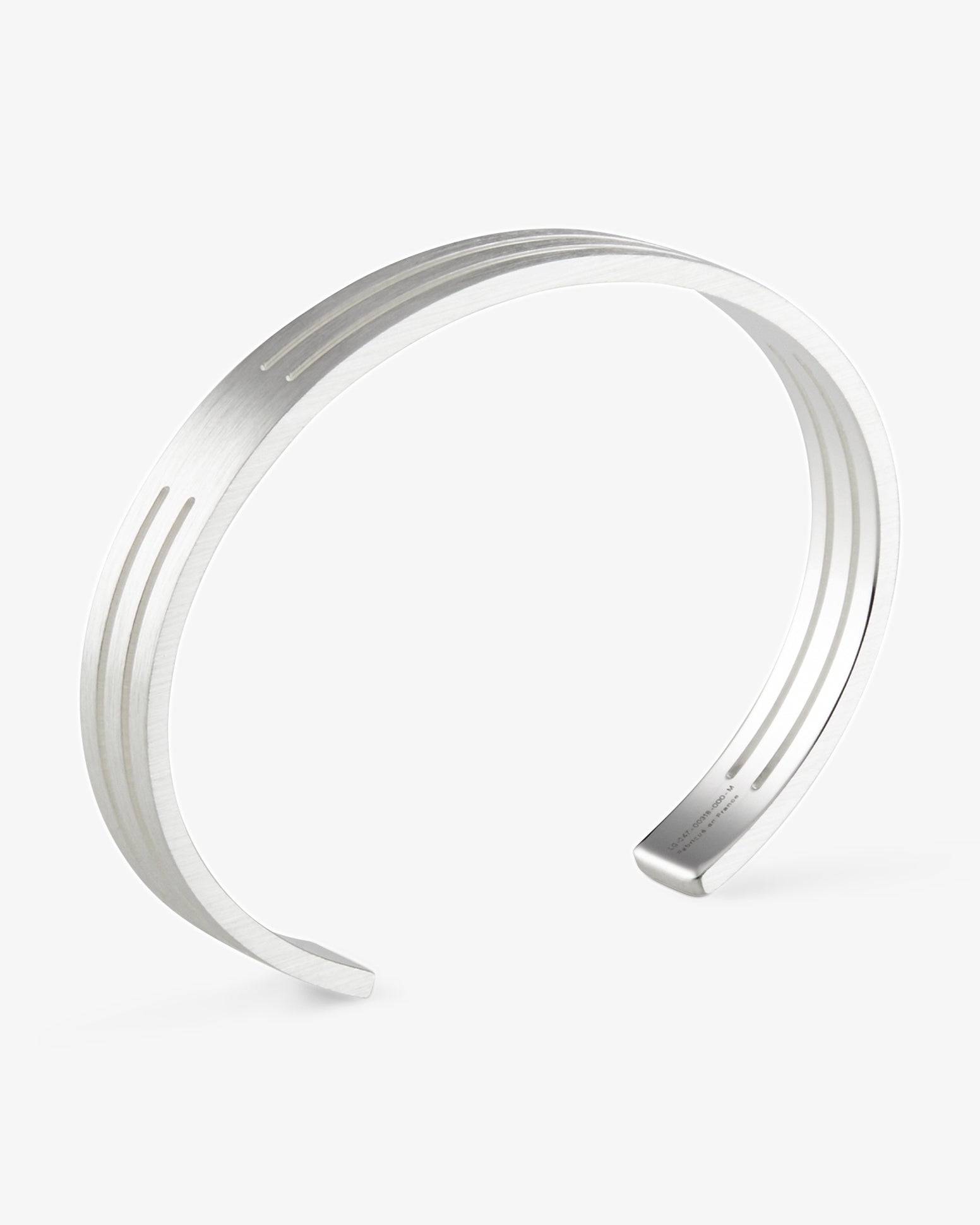Le gramme 19g punched brushed ribbon bracelet
