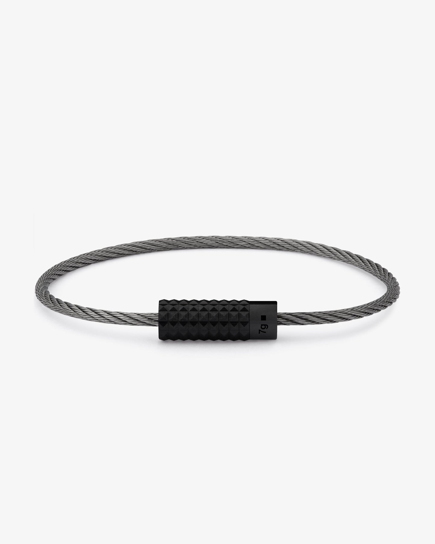 Le gramme 7g brushed black ceramic pyramid guilloche cable bracelet