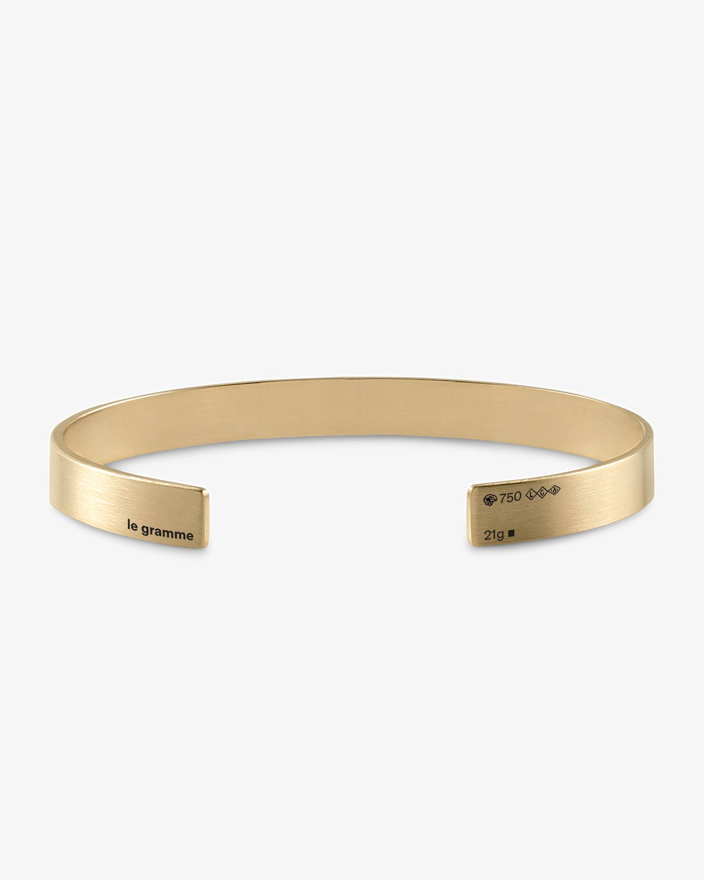 Le gramme 21g brushed 18k gold ribbon bracelet