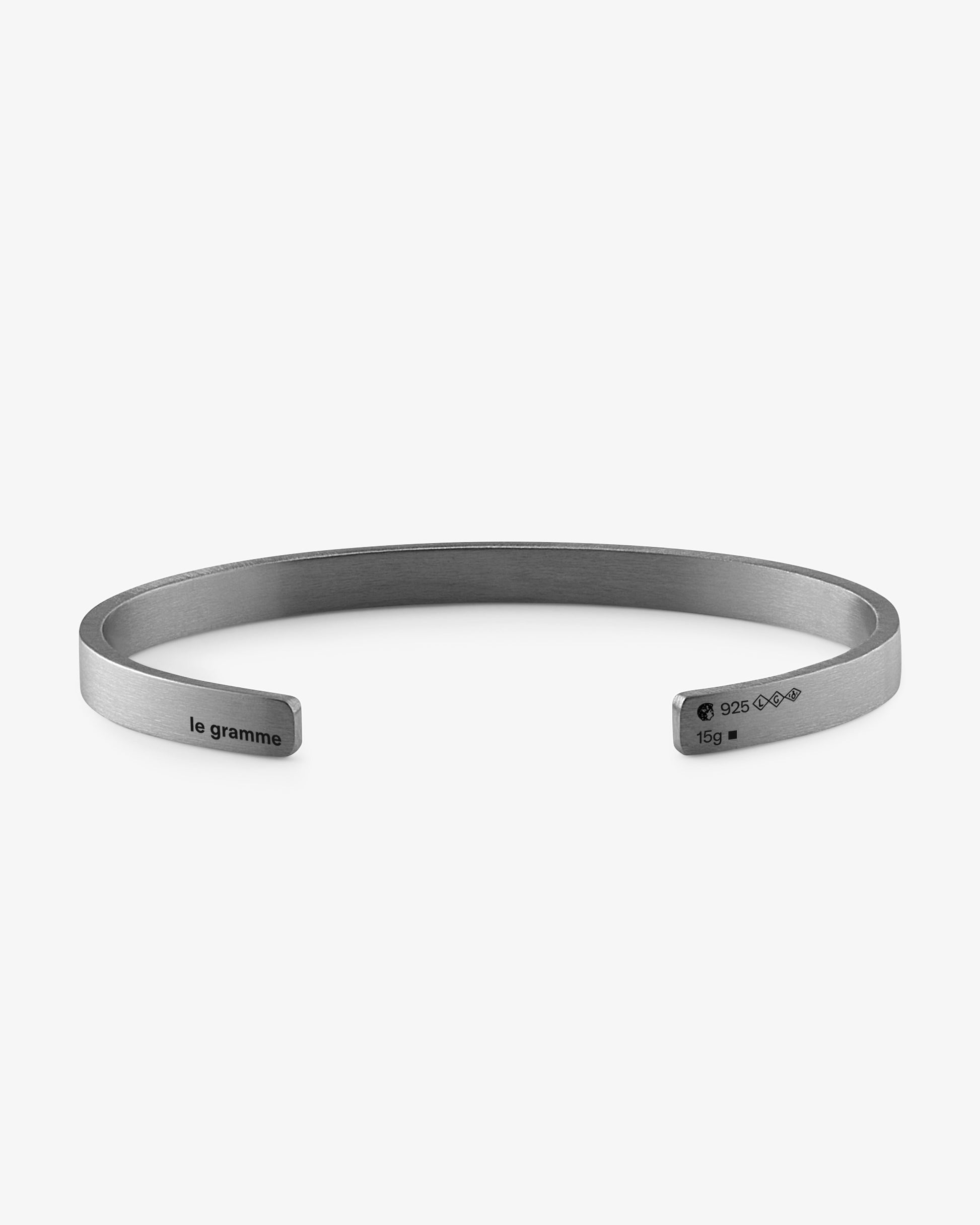 Le gramme 15g brushed black ribbon bracelet