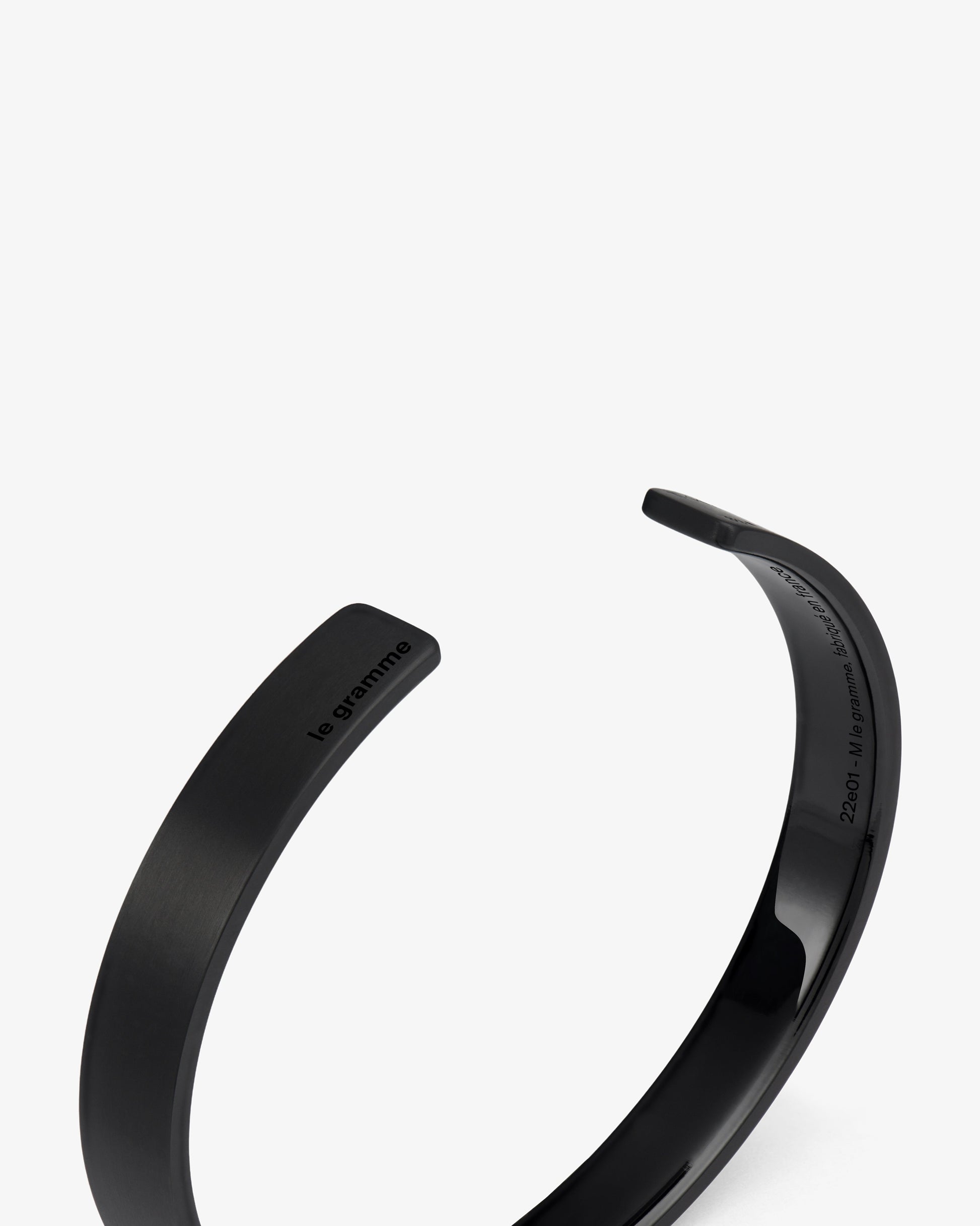 Le gramme 9g dlc titanium ribbon bracelet