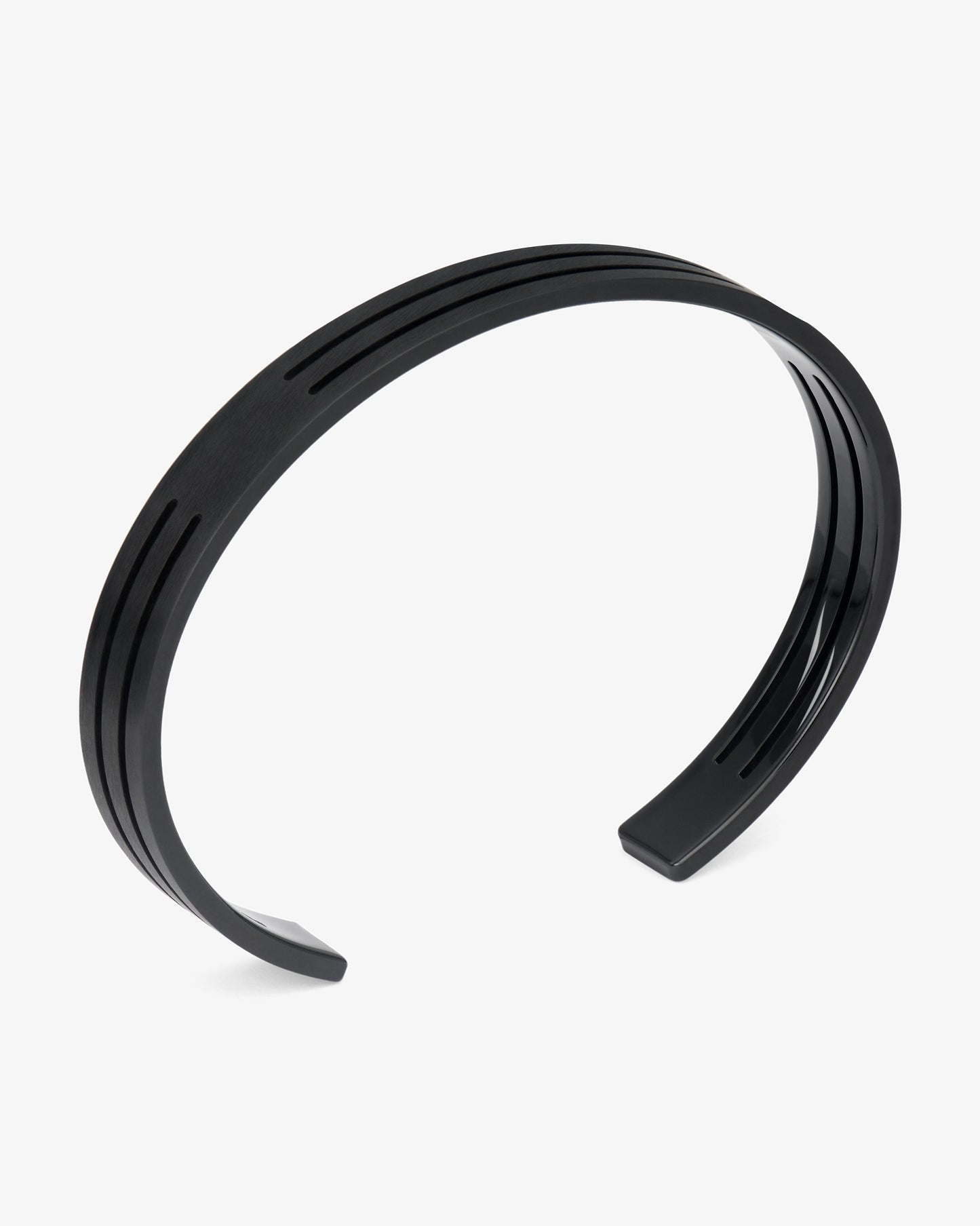 Le gramme 8g dlc titanium punched ribbon bracelet
