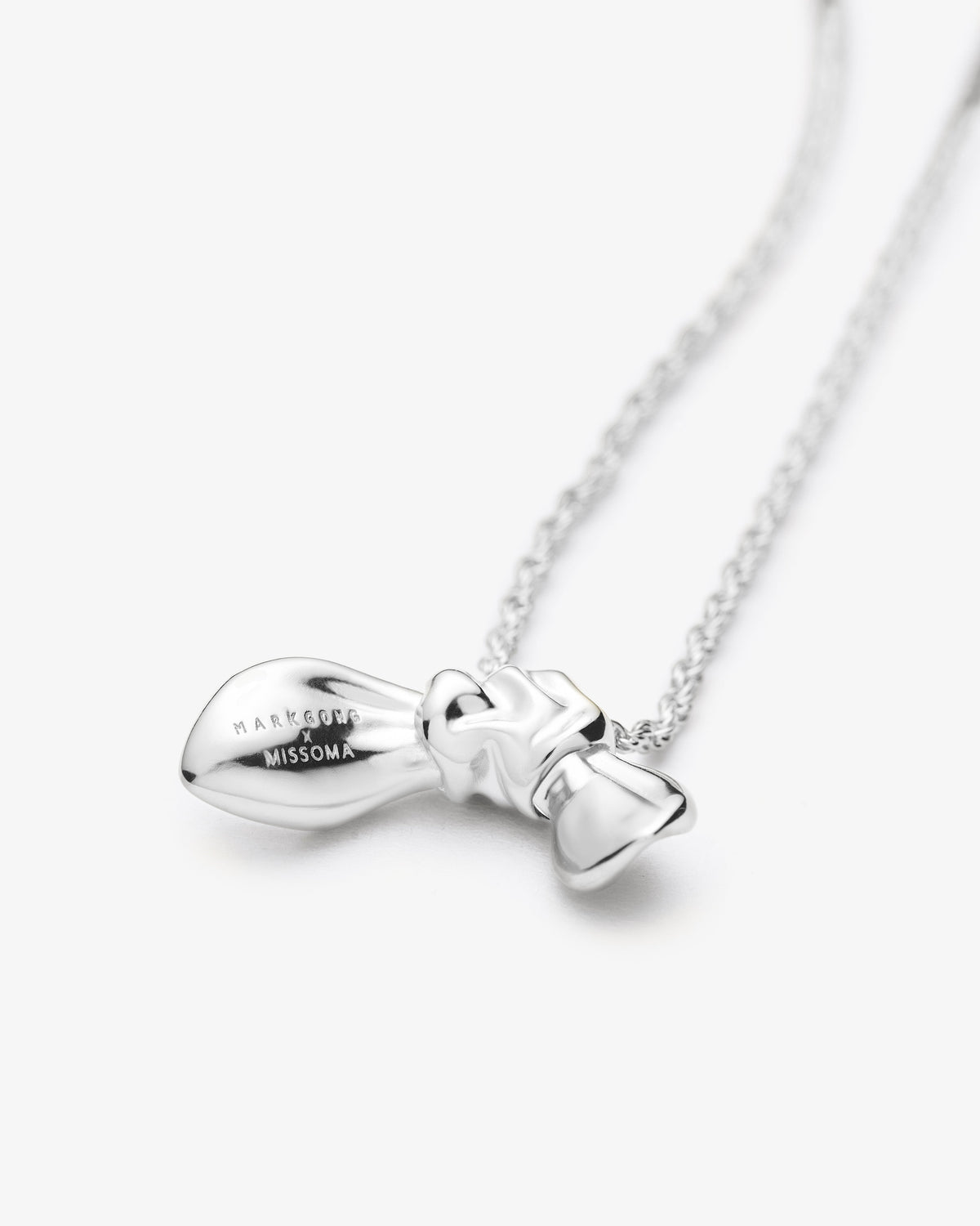 Missoma x MARKGONG Bow Pendant Necklace in silver-plated brass, view 4