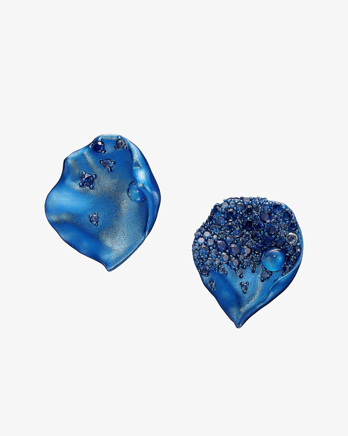 Anabela Chan Midnight Rosa Petal Earrings