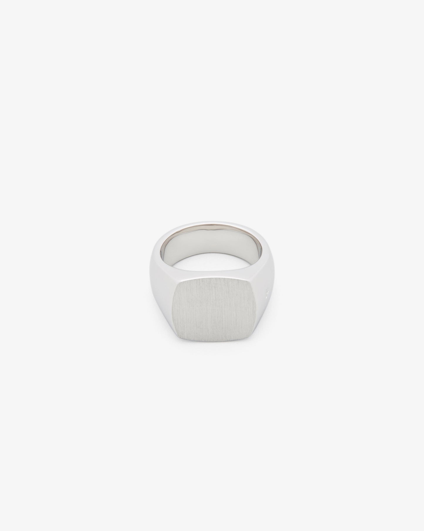 Tom Wood Cushion Satin Ring