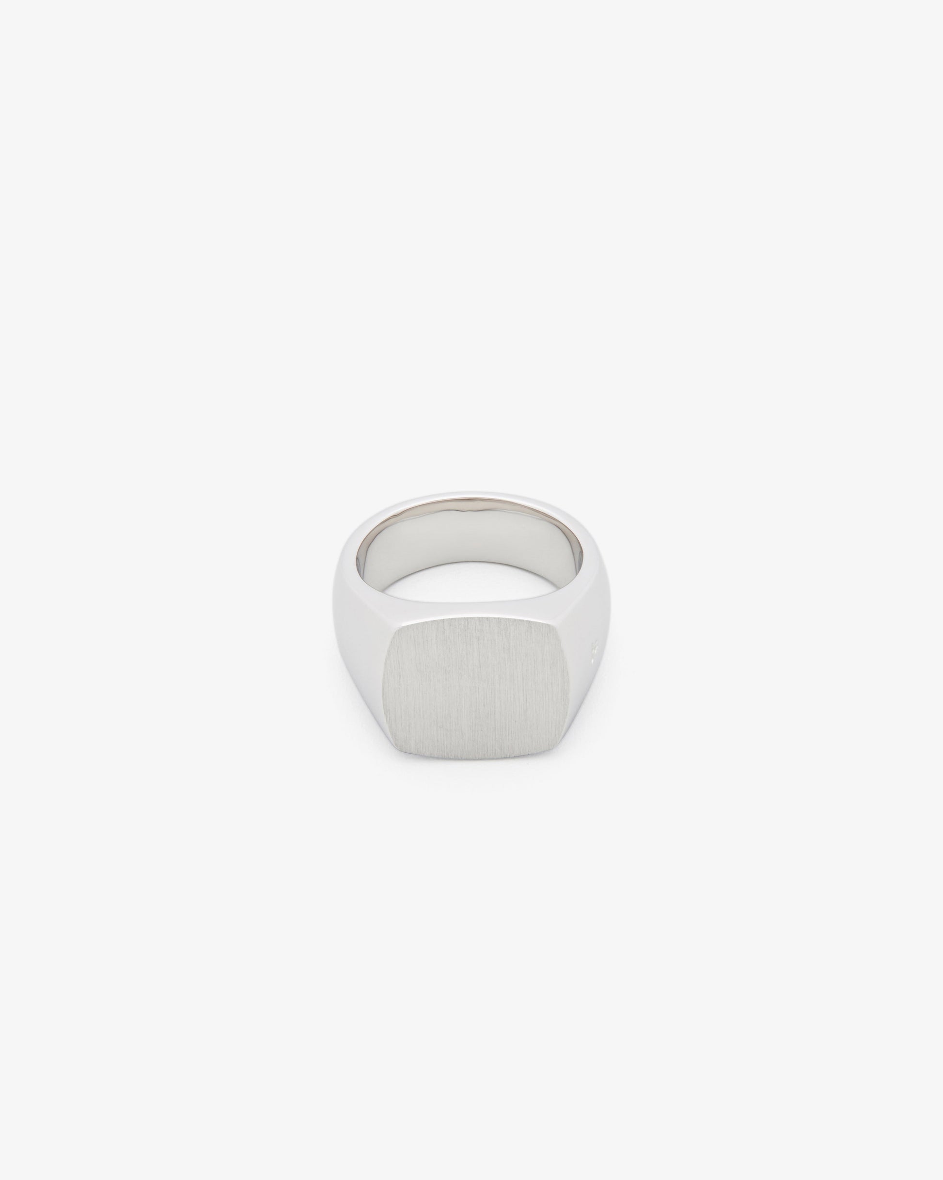 Tom Wood Cushion Satin Ring