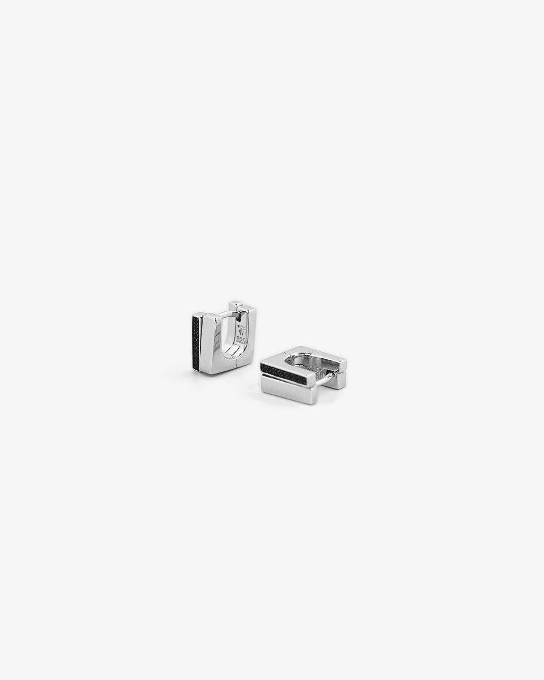 Tom Wood Step Huggies Black Spinel
