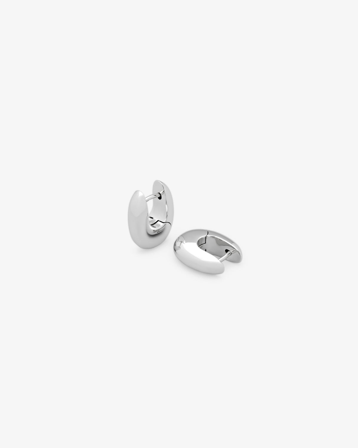 Tom Wood Pebble Hoops Small
