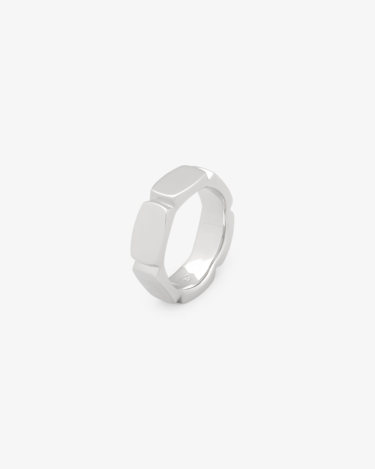 Tom Wood Umi Band Ring Medium