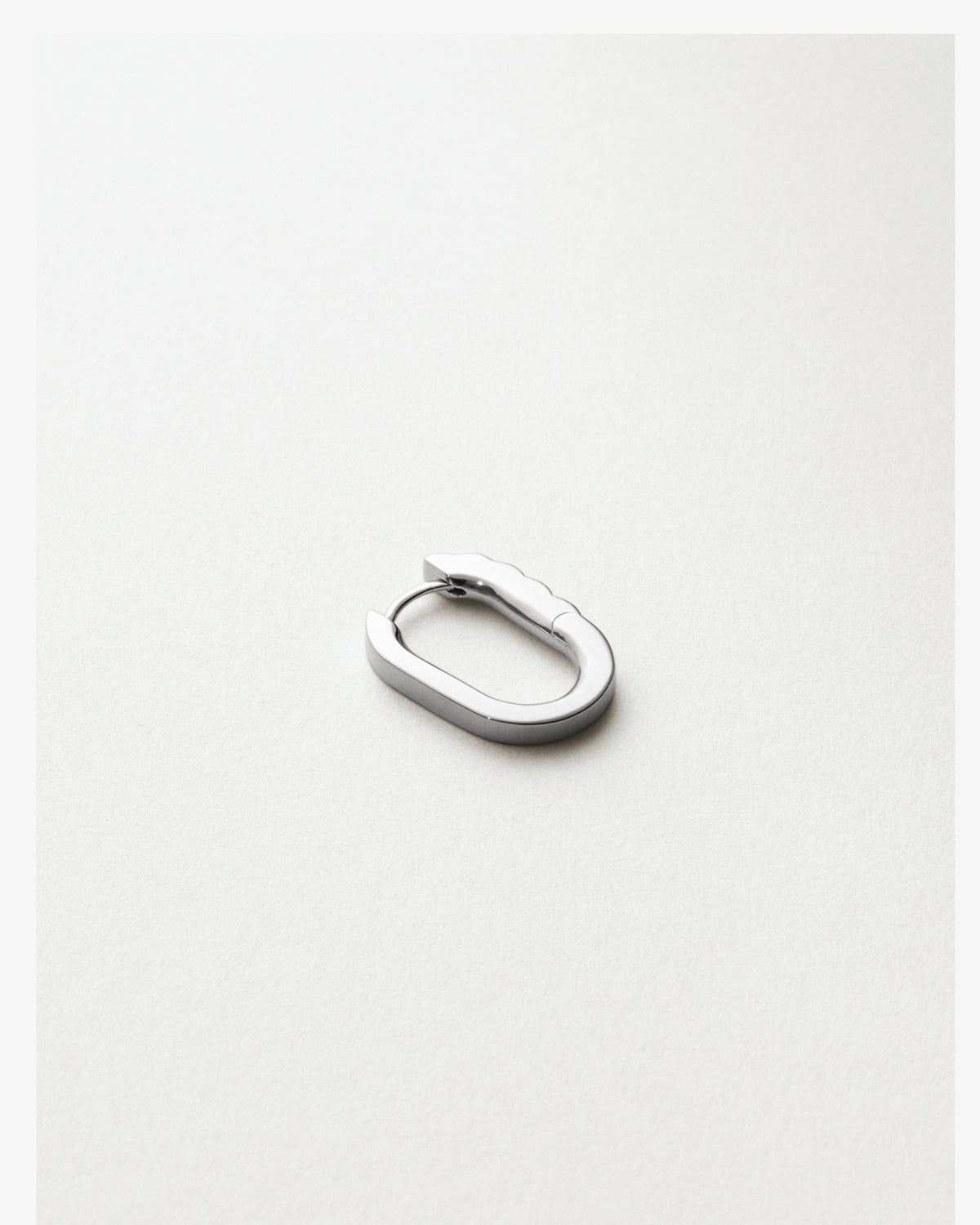 Maria Black Woods Huggie Single Earring in 925 sterling silver, top view