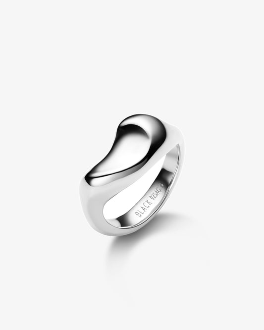 Maria Black Saddle Ring in 925 sterling silver