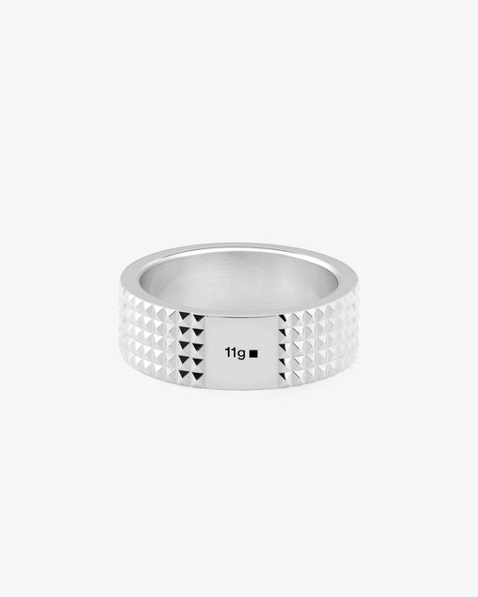 Le gramme 9g pyramid guilloche polished ribbon ring