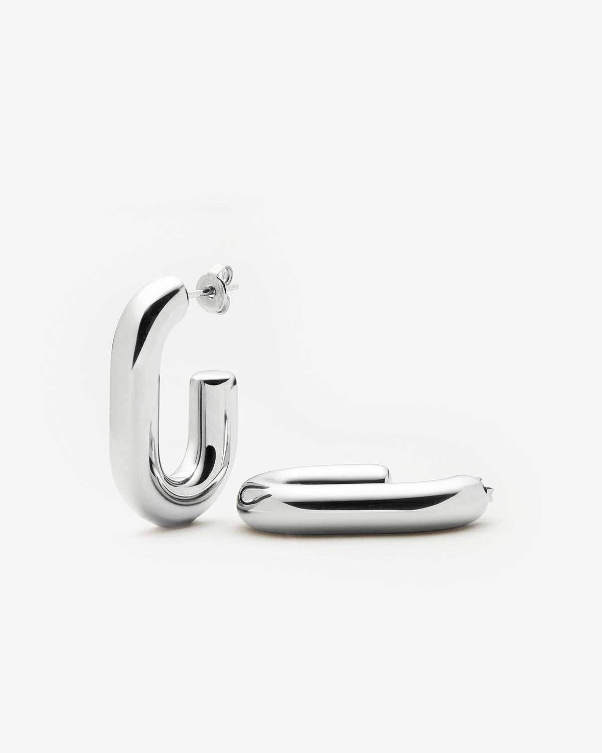Missoma Chubby Oval Medium Hoop Earrings in silver/rhodium-plated metal