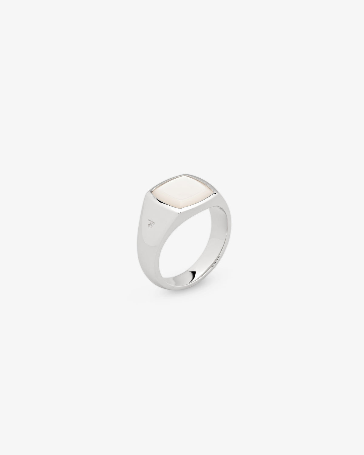 Tom Wood Kay Ring White MOP