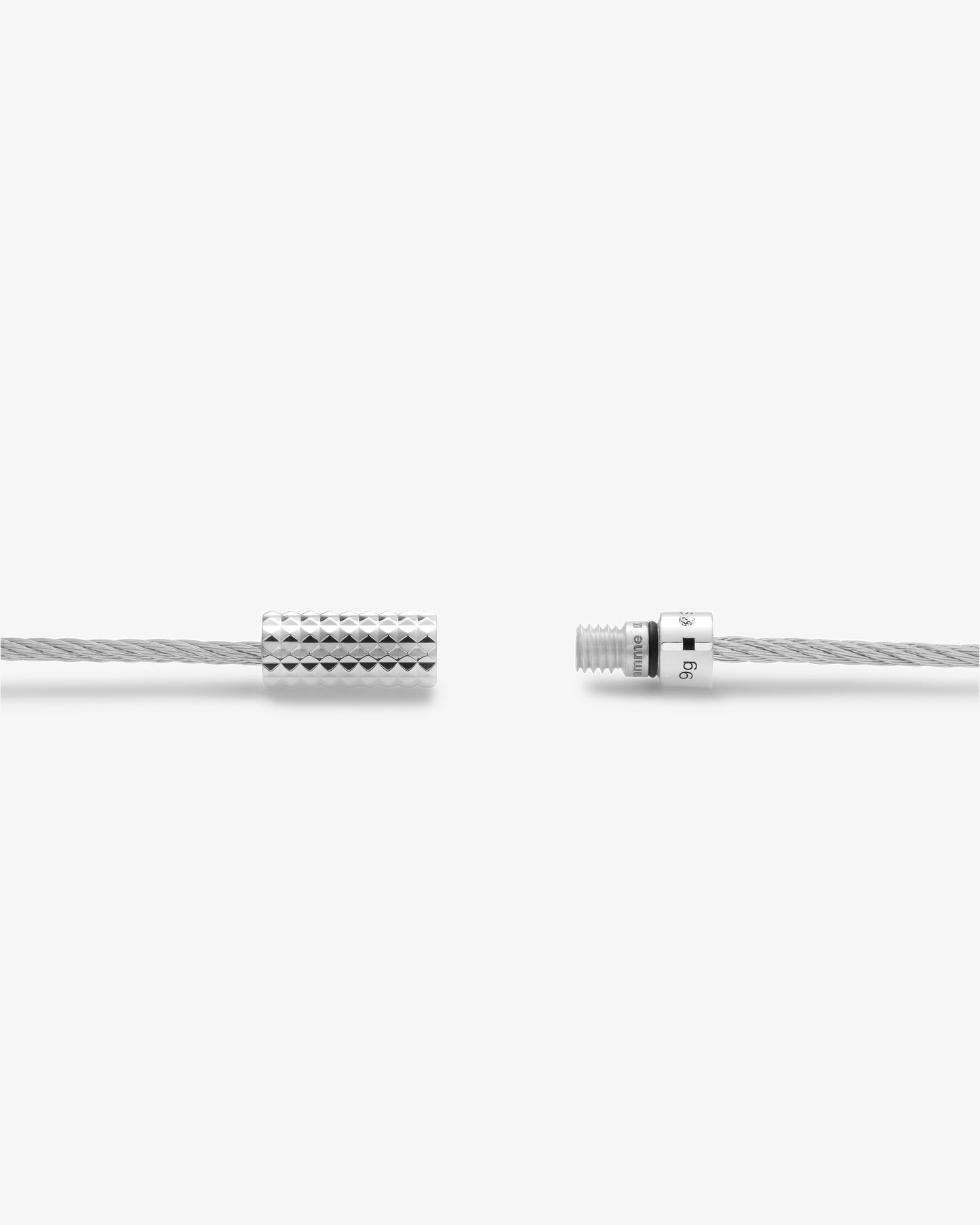Le gramme 9g pyramid guilloche cable bracelet