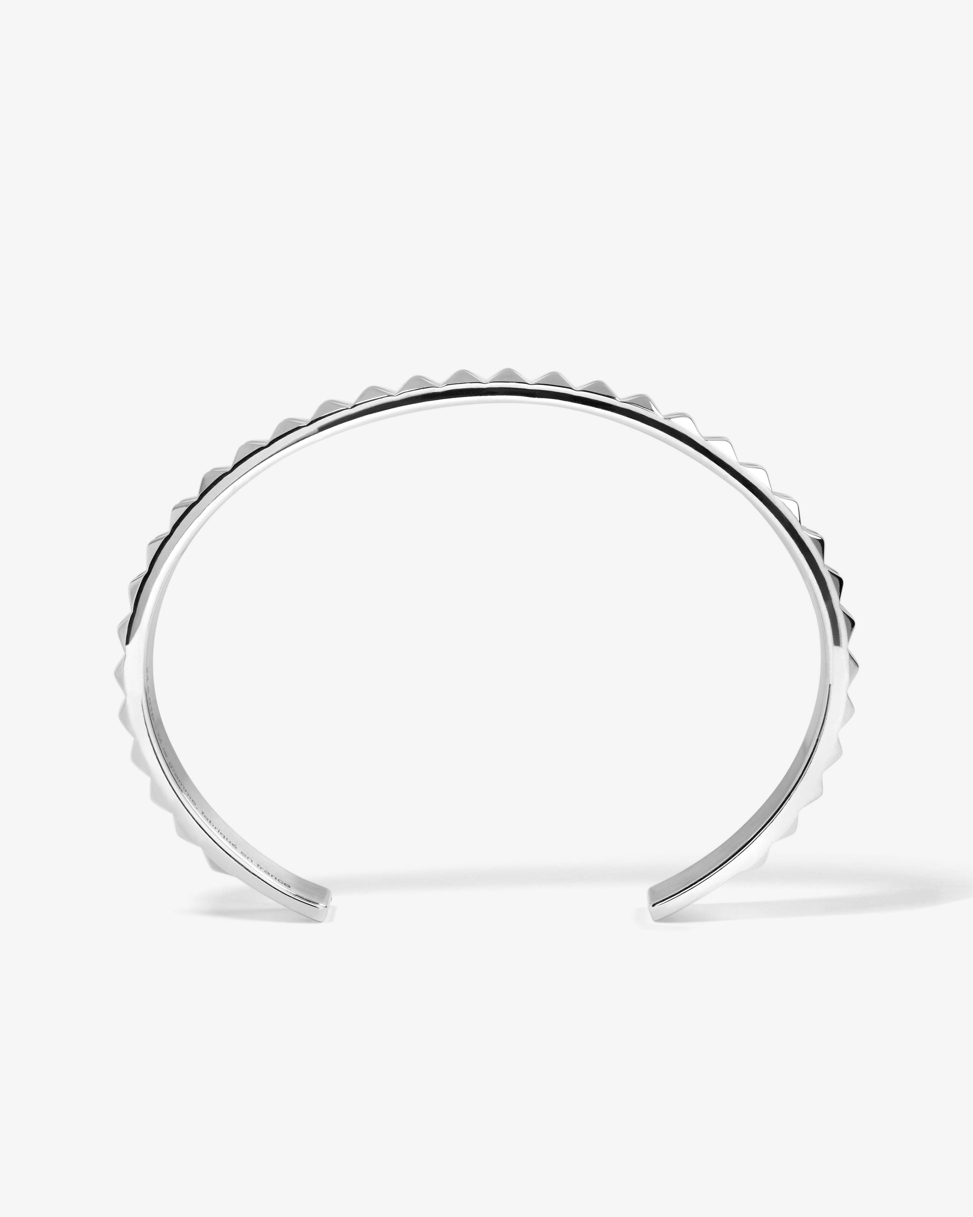 Le gramme 30g buff top pyramid guilloche ribbon bracelet