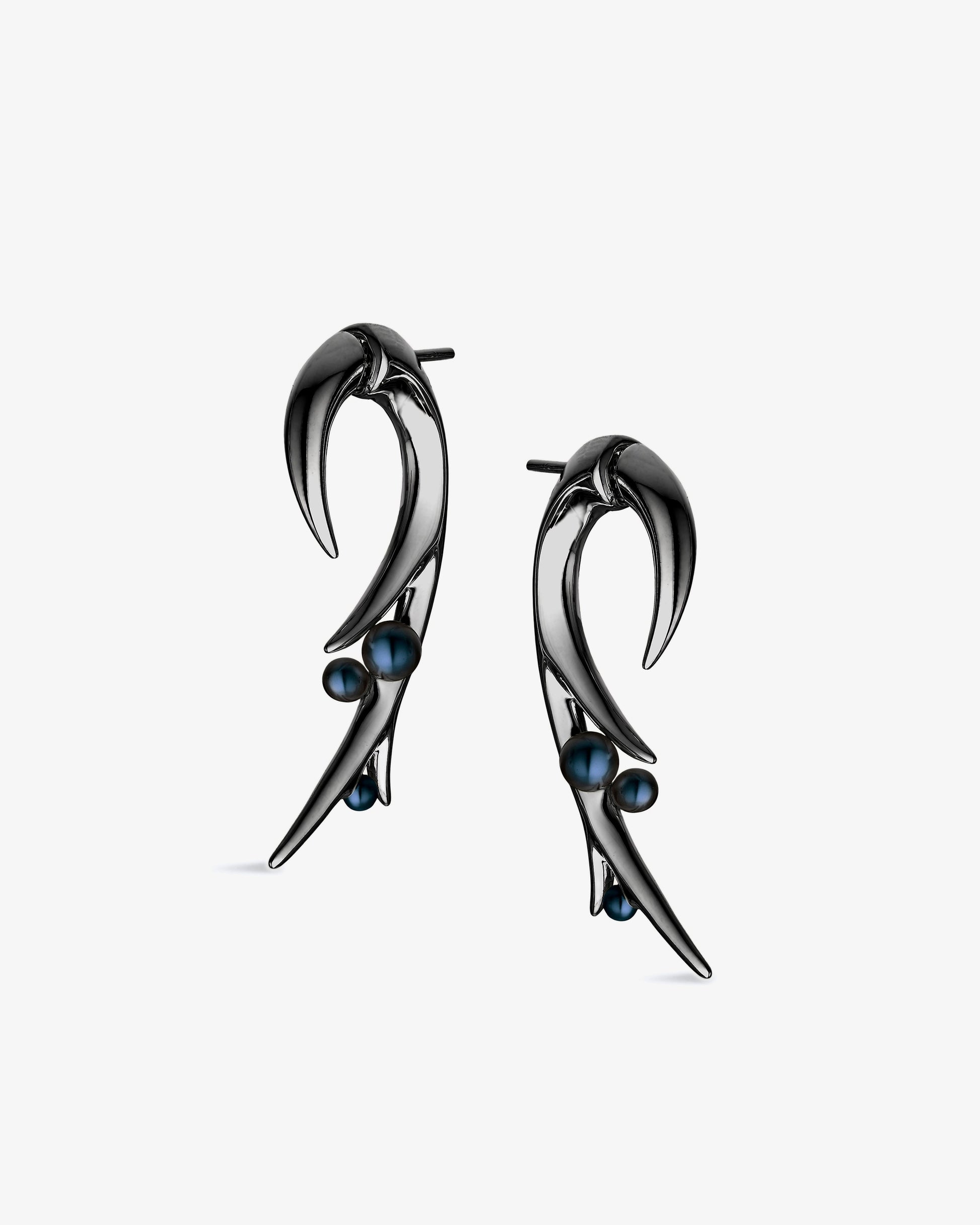 Shaun Leane Hooked Black Pearl Large Earrings